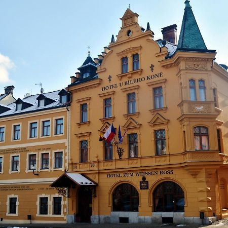 Hotel U Bileho Kone Loket Eksteriør billede