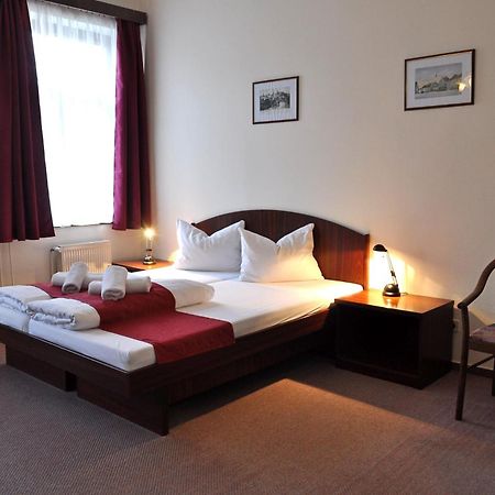 Hotel U Bileho Kone Loket Værelse billede